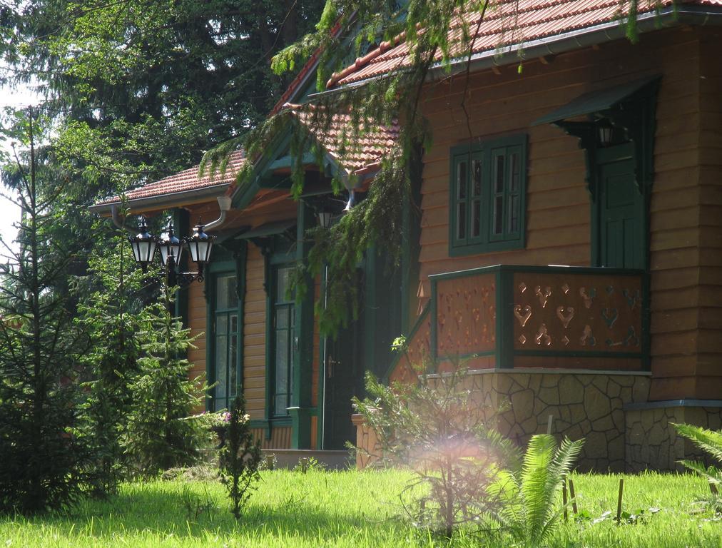Apartamenty Carskie Bialowieza Bagian luar foto
