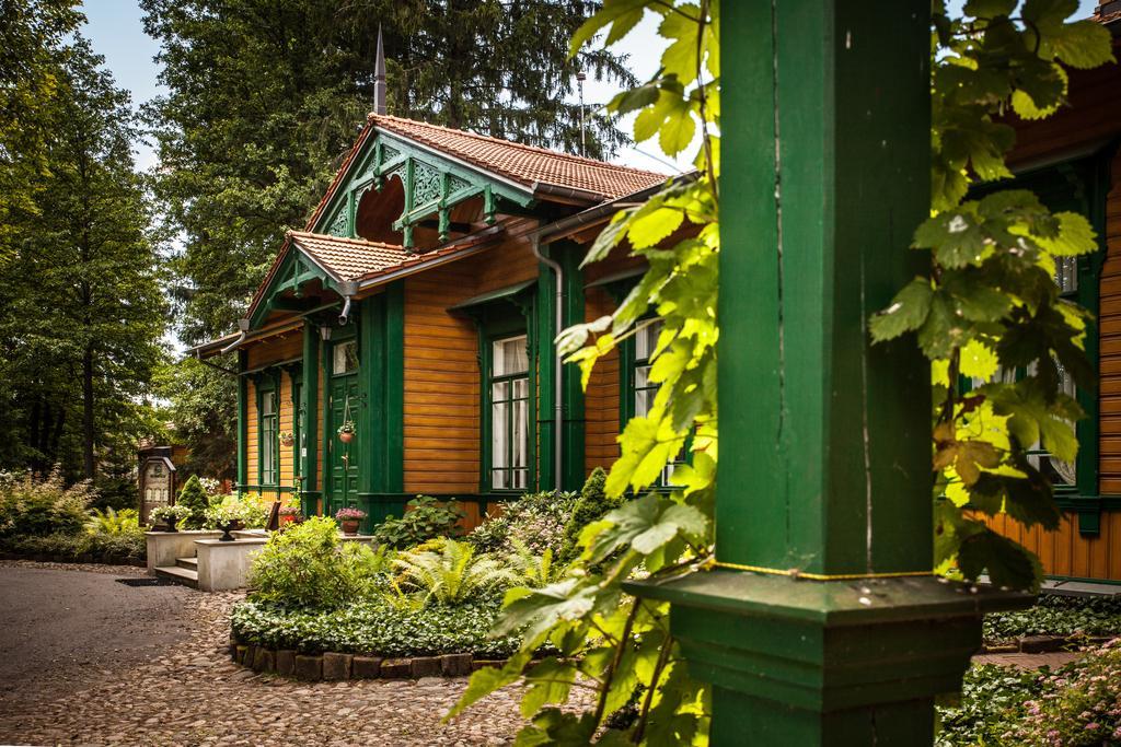 Apartamenty Carskie Bialowieza Bagian luar foto