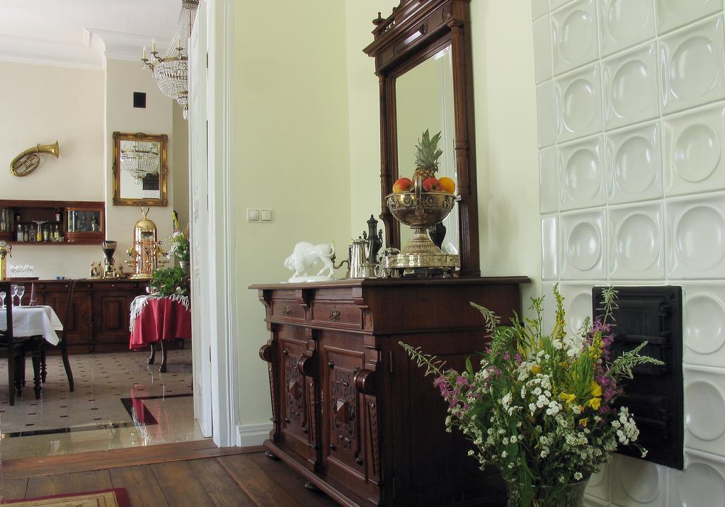 Apartamenty Carskie Bialowieza Bagian luar foto